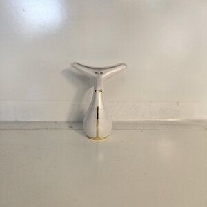 Ms W Face and Neck Massager